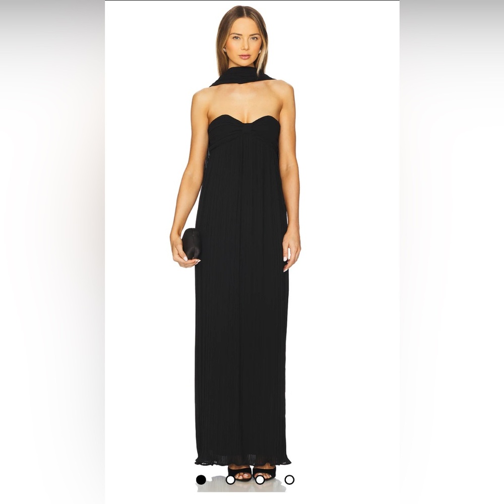Ravenna Gown in Black
Lovers and Friends